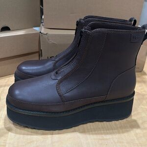 UGG Women’s Cityfunc Zip Boot